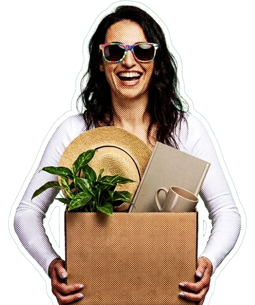 Isabel a rir, com uma caixa de chapéu de palha, planta, livro e café